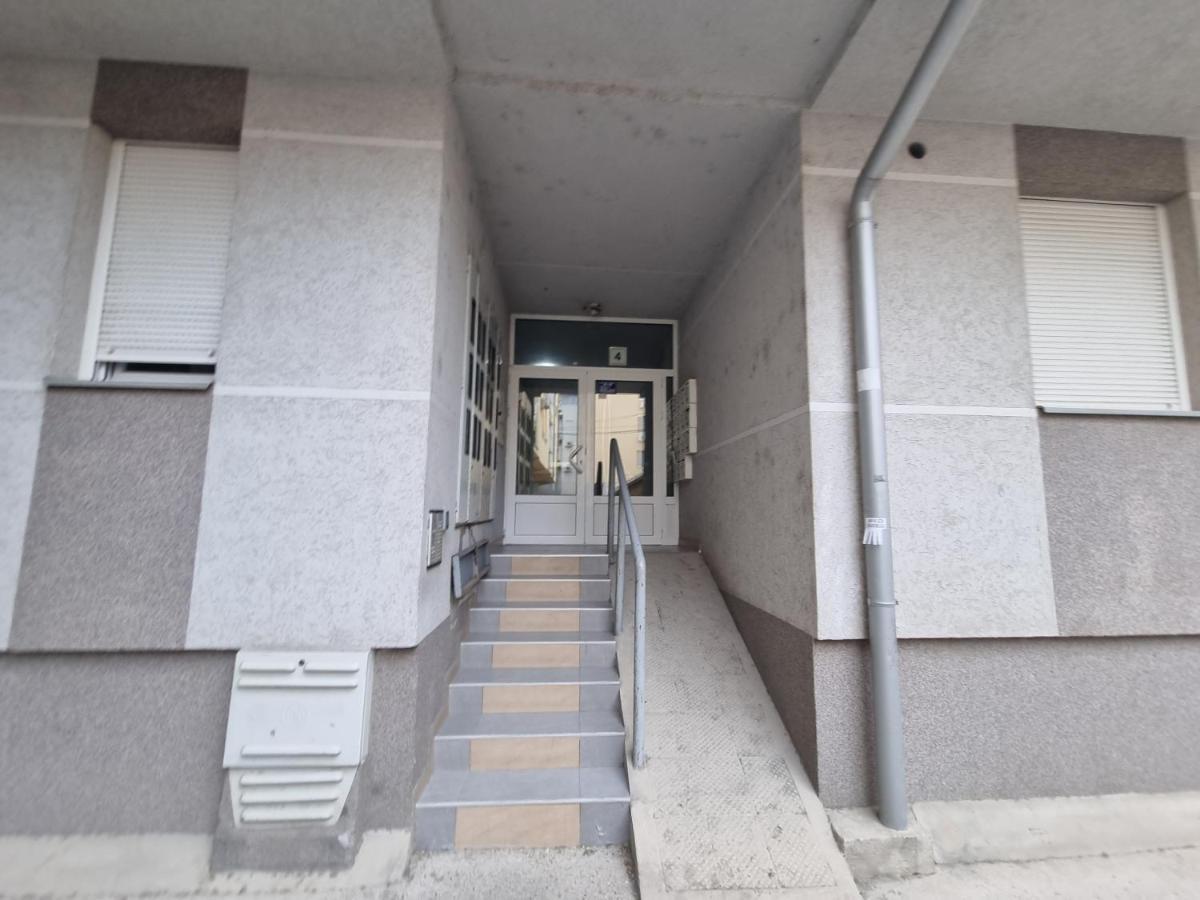 Likehome Life - Novi Sad Stevana Sremca Luaran gambar